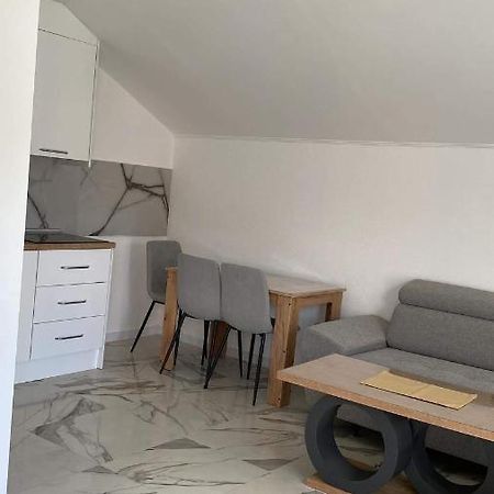 Apartman Zepce Luaran gambar