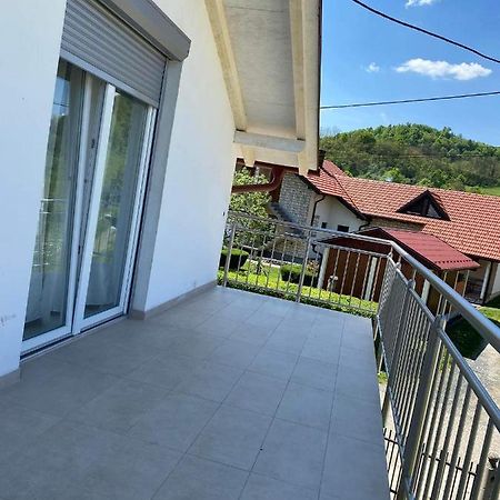 Apartman Zepce Luaran gambar