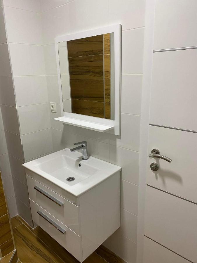 Apartman Zepce Luaran gambar
